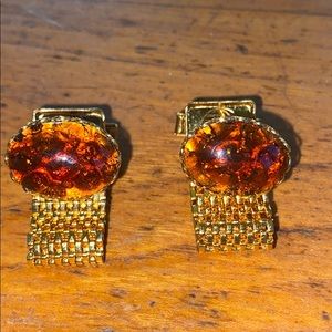 VTG gold tone mesh whale back oval cuff links